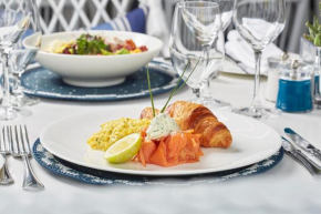 Twelve Apostles Hotel & Spa
